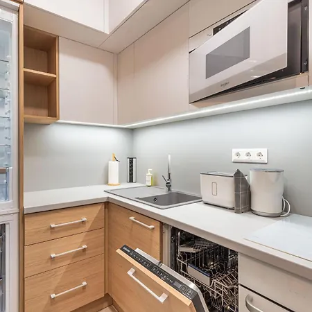 Apartment Luxe Haven On Diofa *