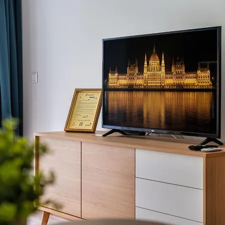 Luxe Haven On Diofa Budapest