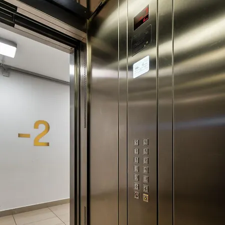 Luxe Haven On Diofa Apartament